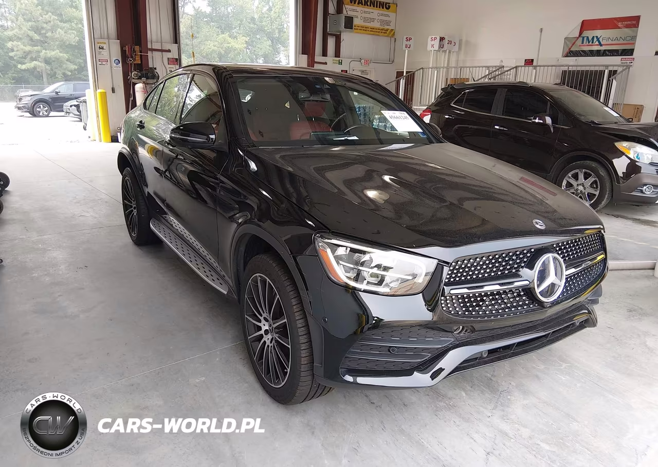 2023 Mercedes-Benz Glc 300 Coupe 4Matic – zdjęcie 1 z 16