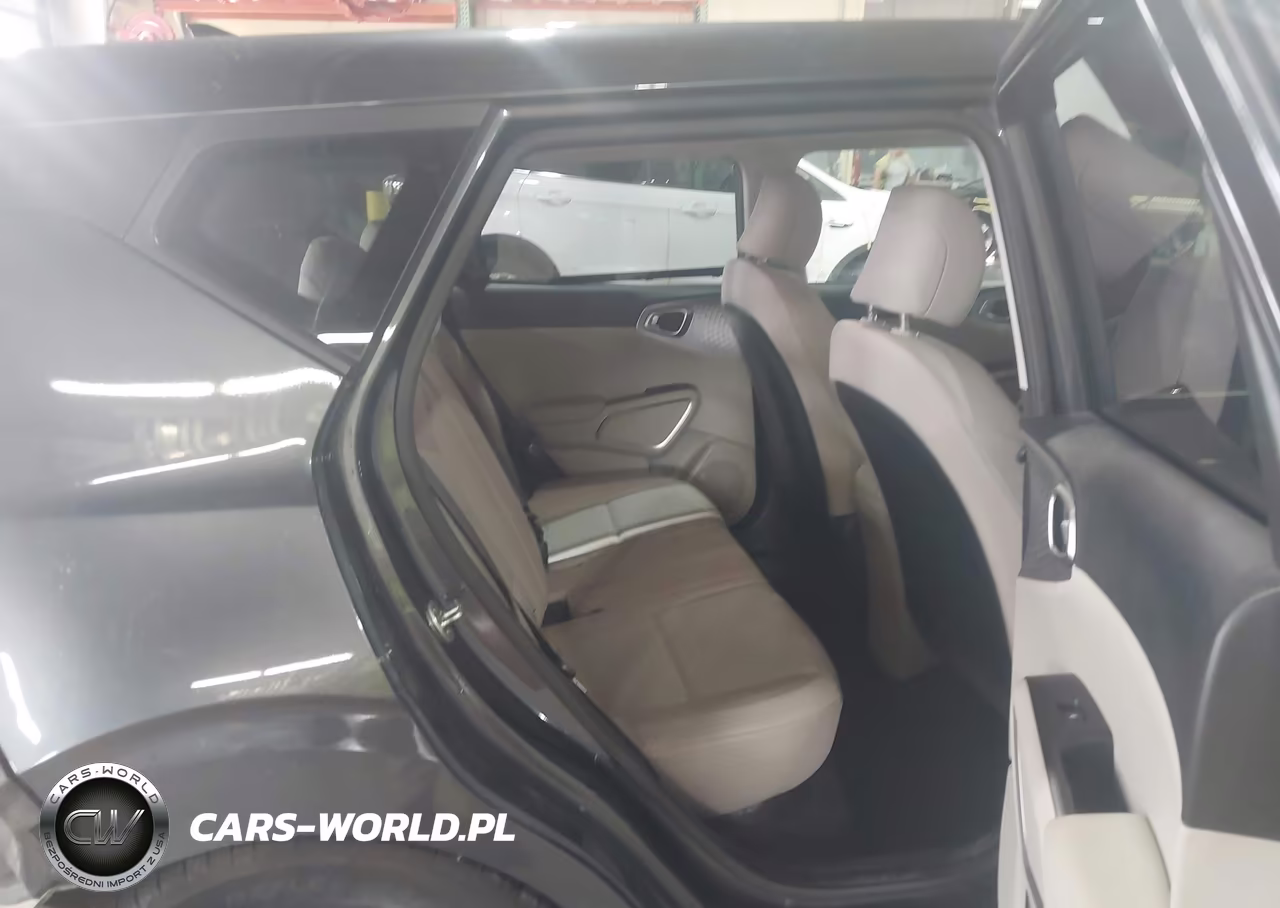 2020 Kia Soul Lx VIN:KNDJ23AU0L7100211 - 8