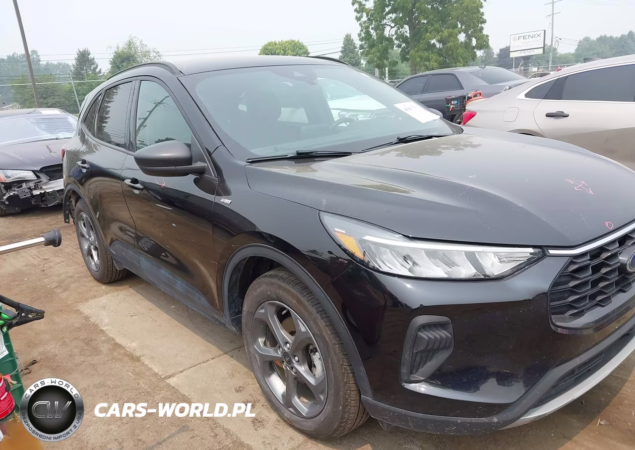 2025 Ford Escape St-Line – zdjęcie 1 z 16
