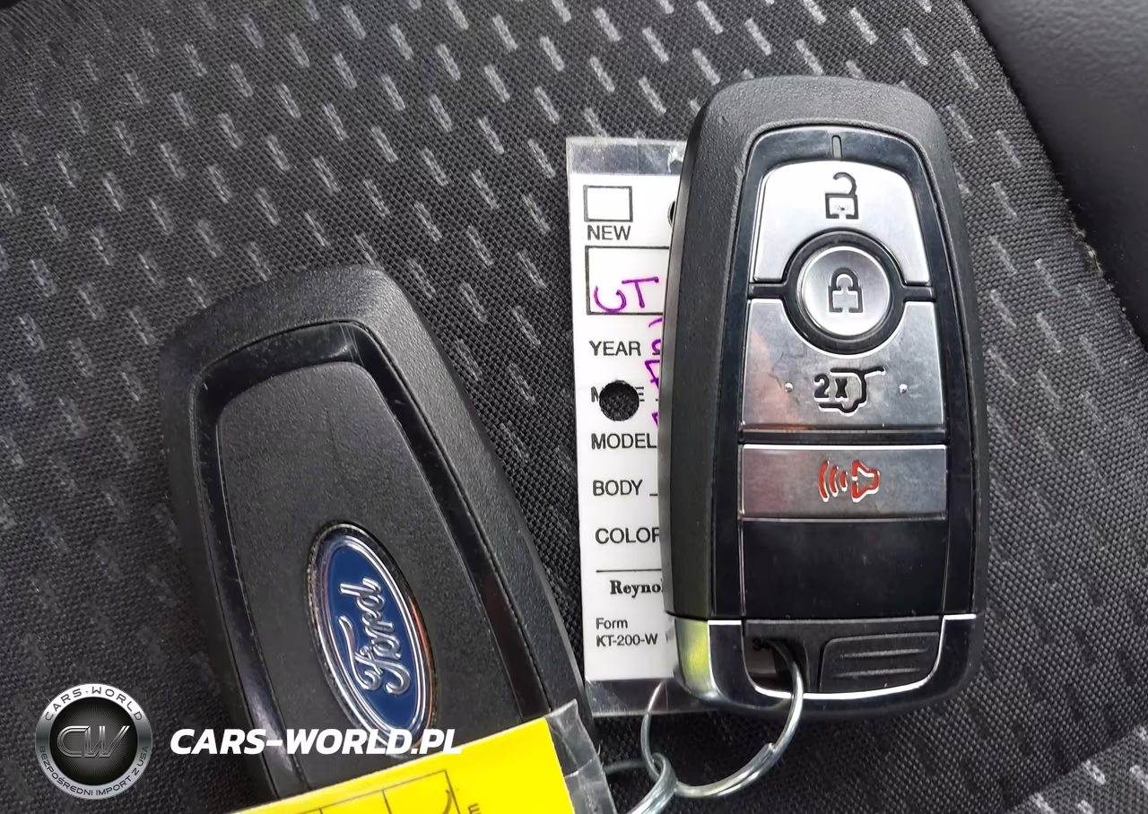 2025 Ford Escape St-Line VIN:1FMCU0MZ7SUA27939 - 11