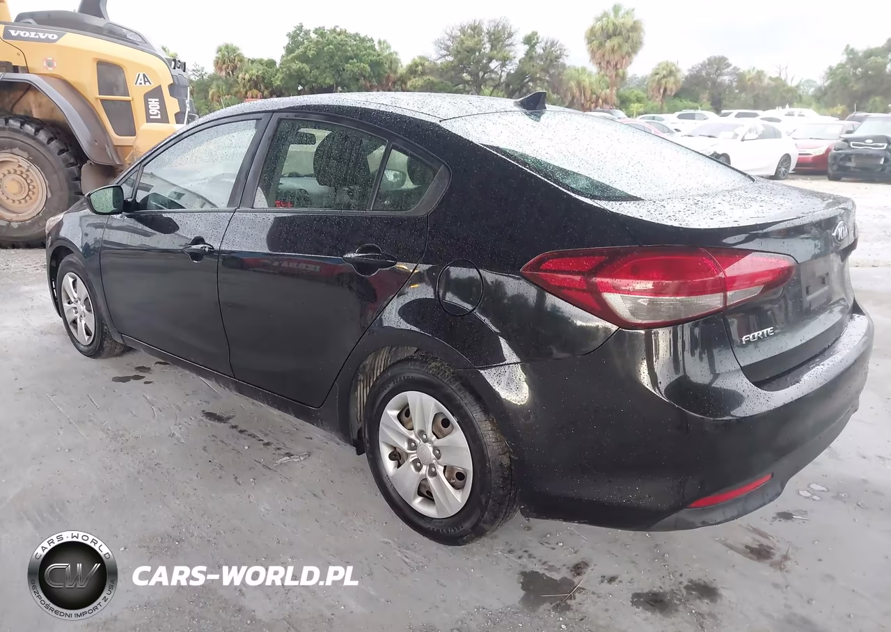 2018 Kia Forte Lx VIN:3KPFK4A71JE251884 - 3