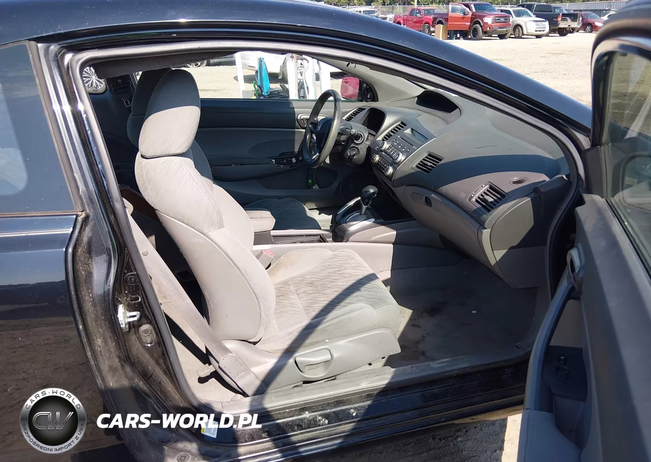 2008 Honda Civic Lx VIN:2HGFG12668H571093 - 5