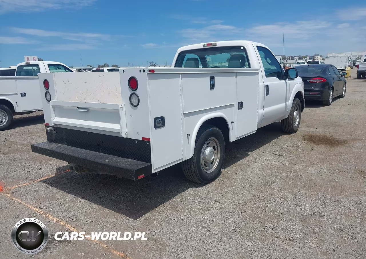 2016 Ford F-250 Xl VIN:1FDBF2A63GED31153 - 4