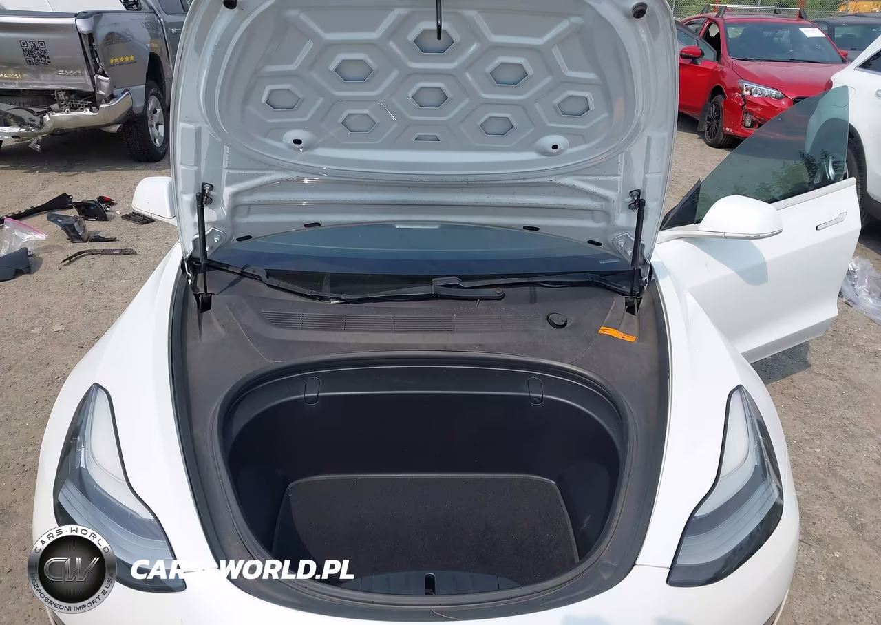 2018 Tesla Model 3 Long Range-Performance VIN:5YJ3E1EB4JF108476 - 10