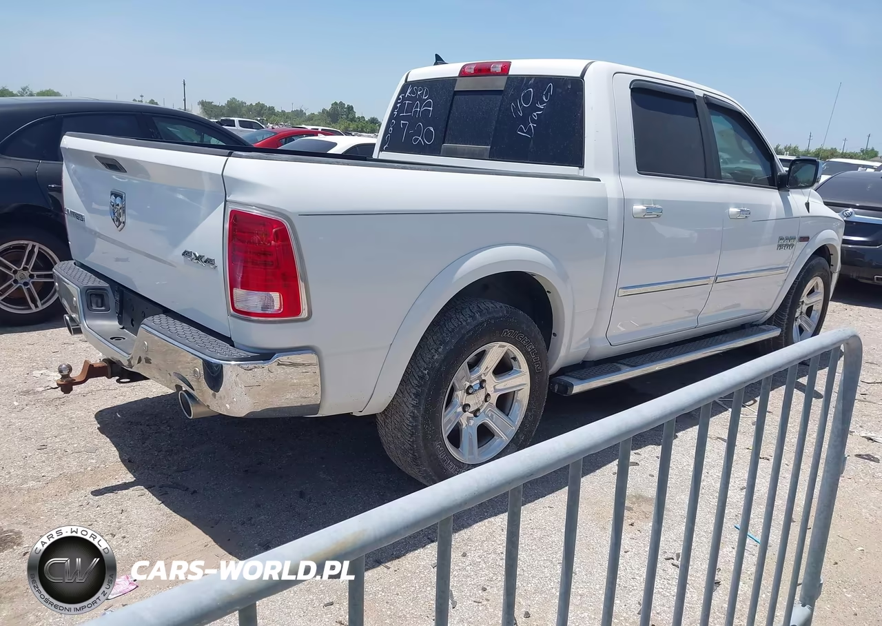 2015 Ram 1500 Laramie Limited VIN:1C6RR7PMXFS557002 - 4