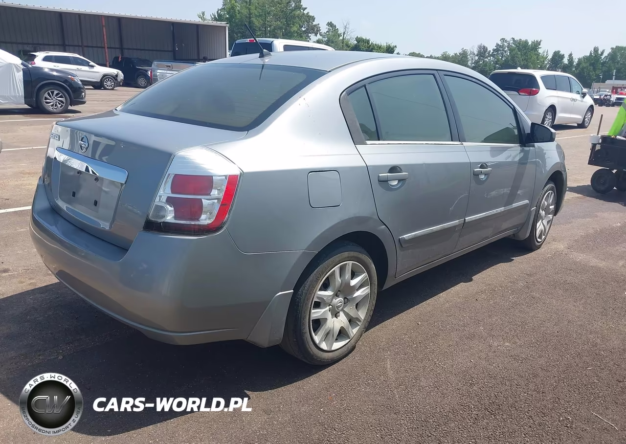2010 Nissan Sentra 2.0S VIN:3N1AB6AP3AL635900 - 4