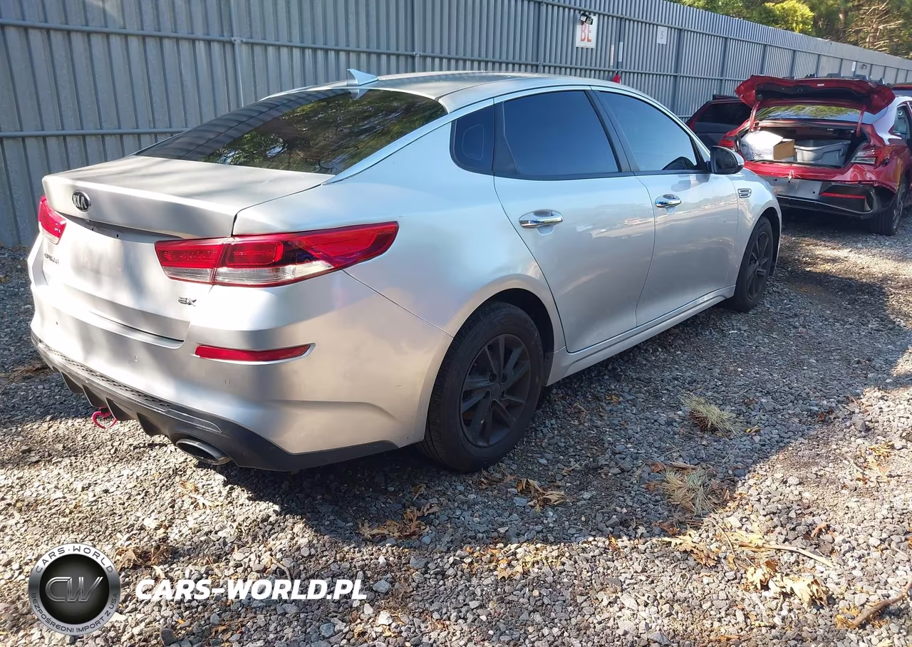 2019 Kia Optima Lx VIN:5XXGT4L30KG364455 - 4
