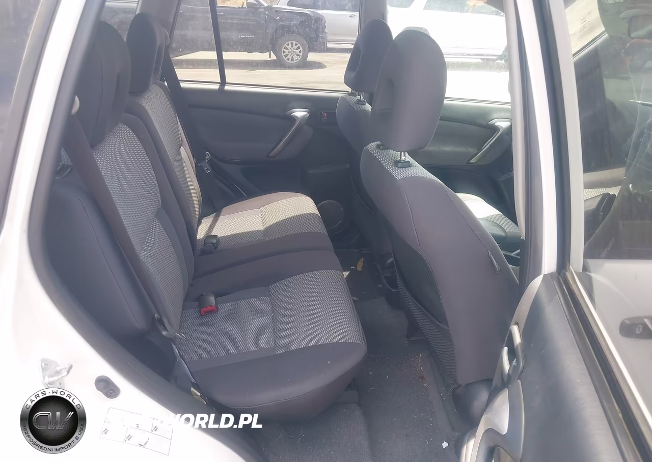 2005 Toyota Rav4 VIN:JTEHD20V256026632 - 8