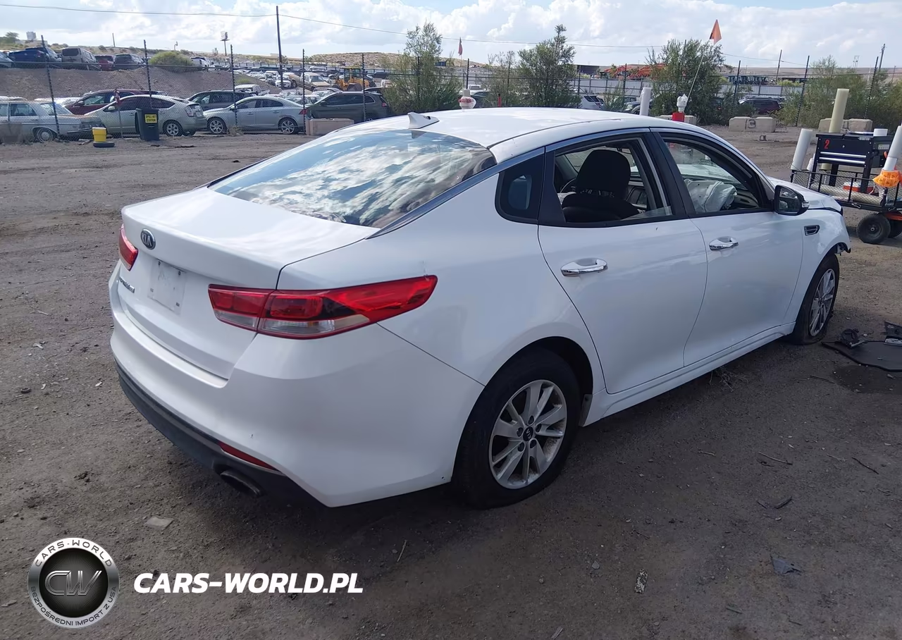 2018 Kia Optima Lx VIN:5XXGT4L3XJG184656 - 4