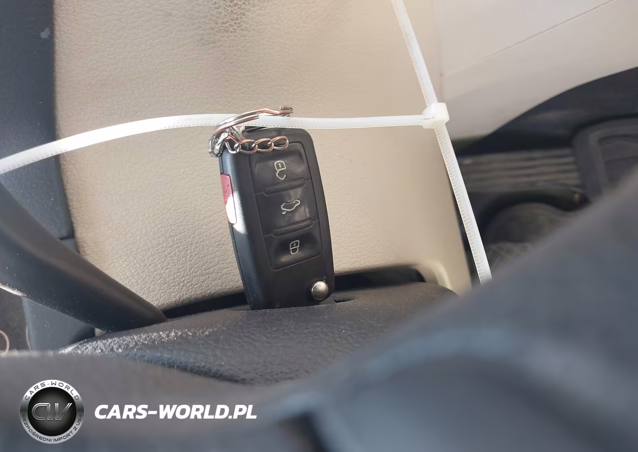 2012 Volkswagen Tiguan Le VIN:WVGAV7AX5CW588209 - 11
