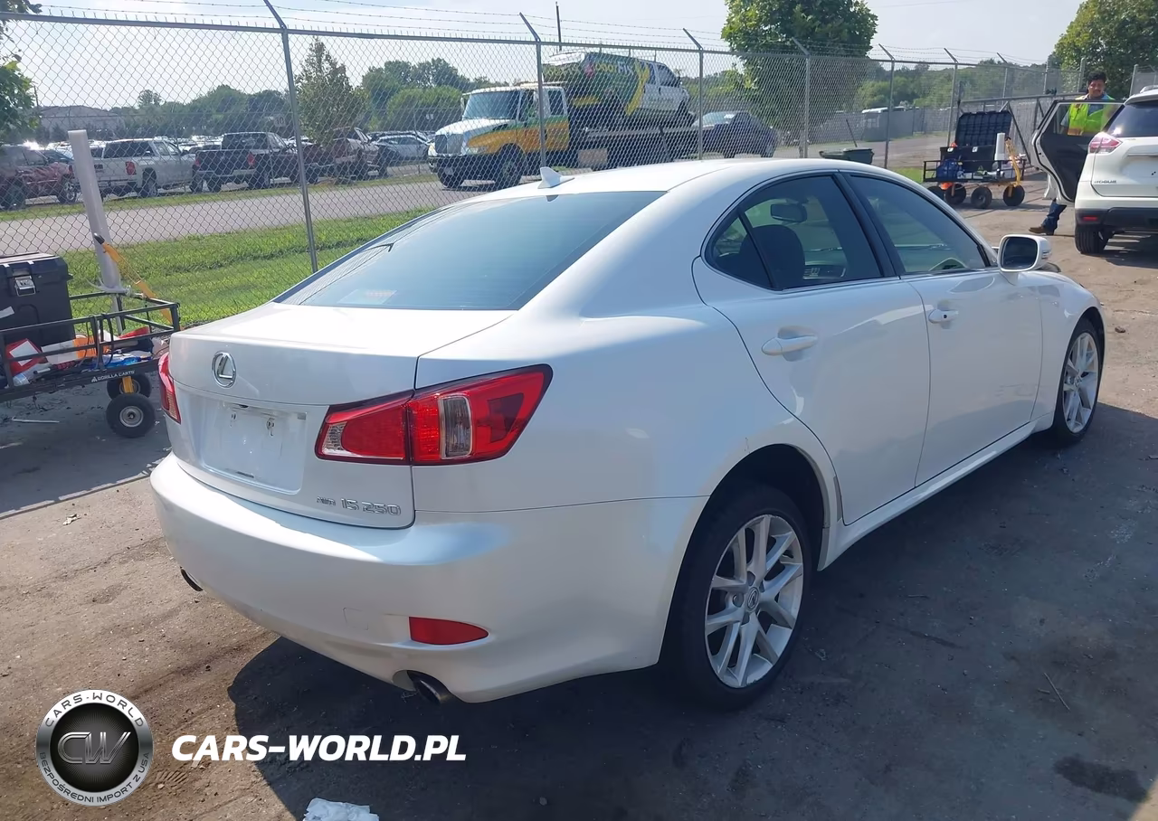 2011 Lexus Is 250 VIN:JTHCF5C26B5045812 - 4