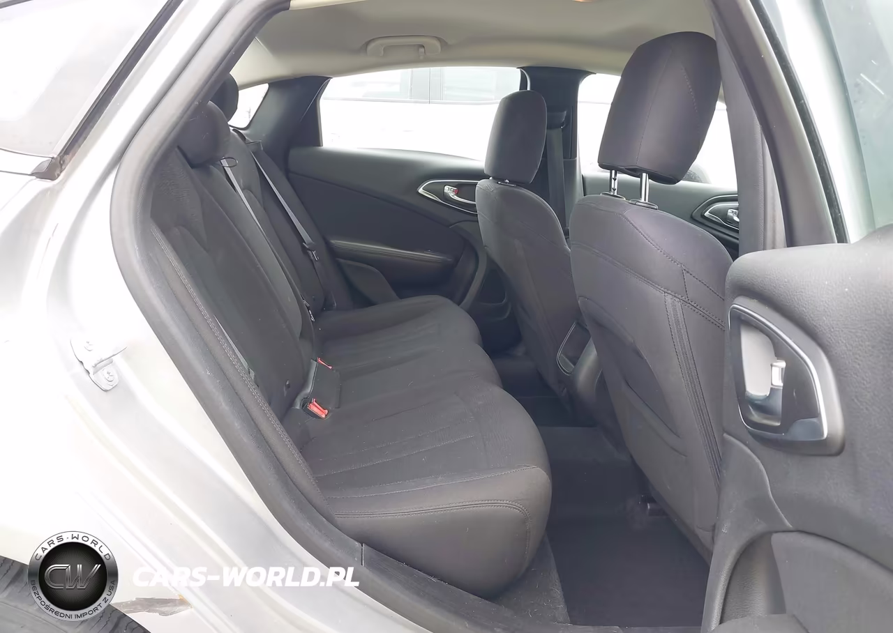 2015 Chrysler 200 Limited VIN:1C3CCCAB0FN580209 - 8