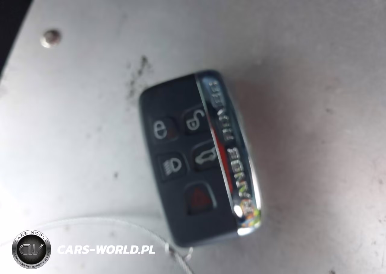 2020 Land Rover Range Rover Velar P250 R-Dynamic S VIN:SALYK2EX2LA257540 - 11