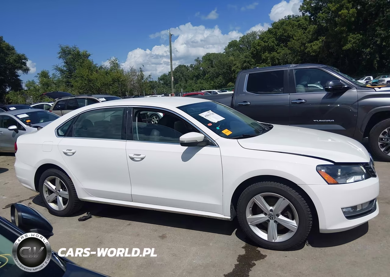 2015 Volkswagen Passat 1.8T Limited Edition VIN:1VWAS7A39FC089717 - 12