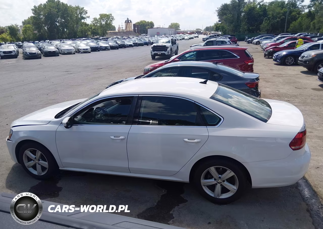 2015 Volkswagen Passat 1.8T Limited Edition VIN:1VWAS7A39FC089717 - 13