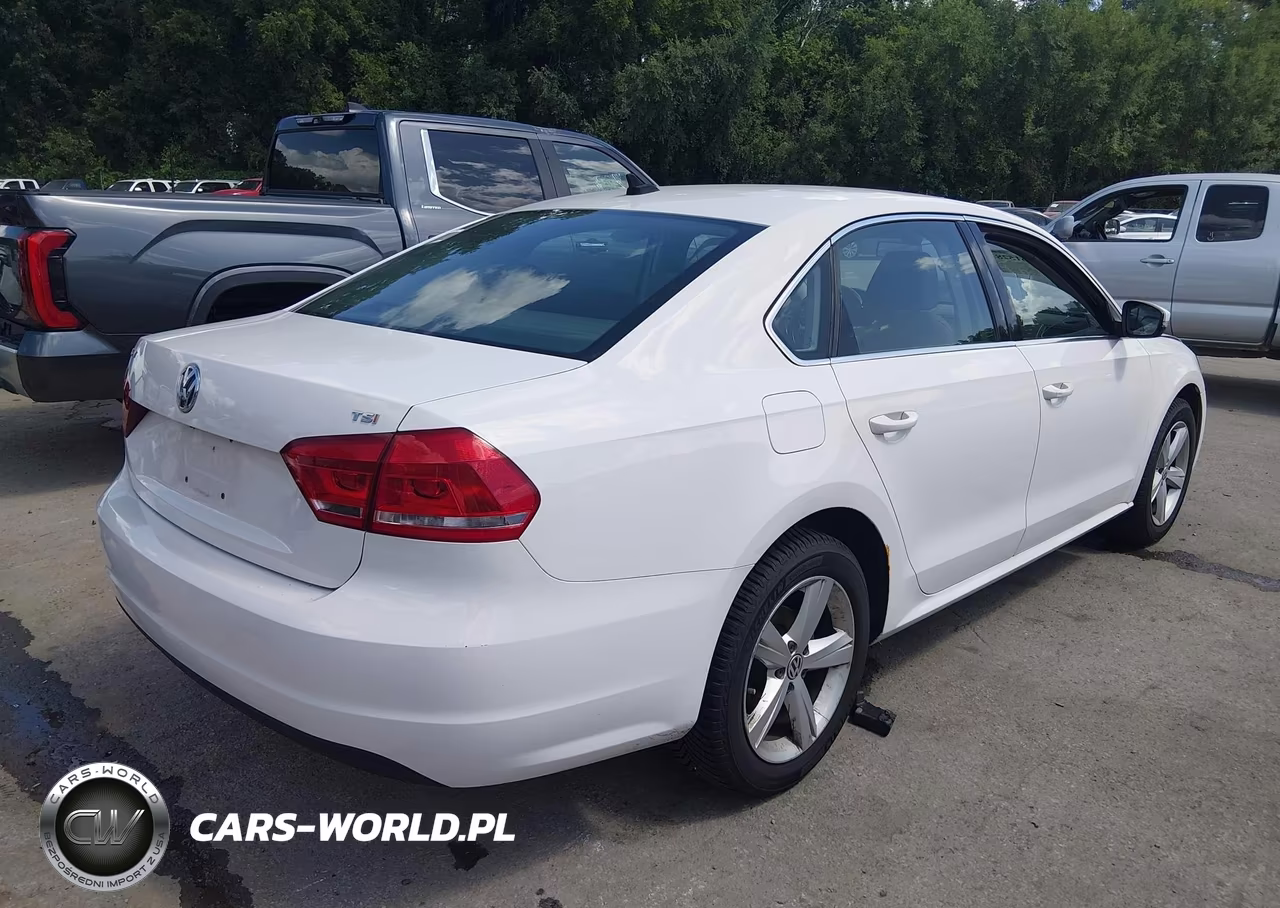 2015 Volkswagen Passat 1.8T Limited Edition VIN:1VWAS7A39FC089717 - 4