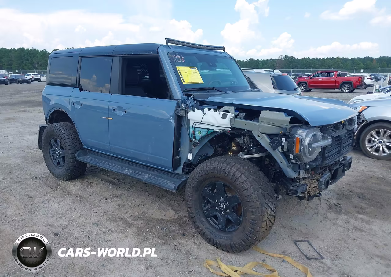 2025 Ford Bronco Outer Banks – zdjęcie 1 z 16