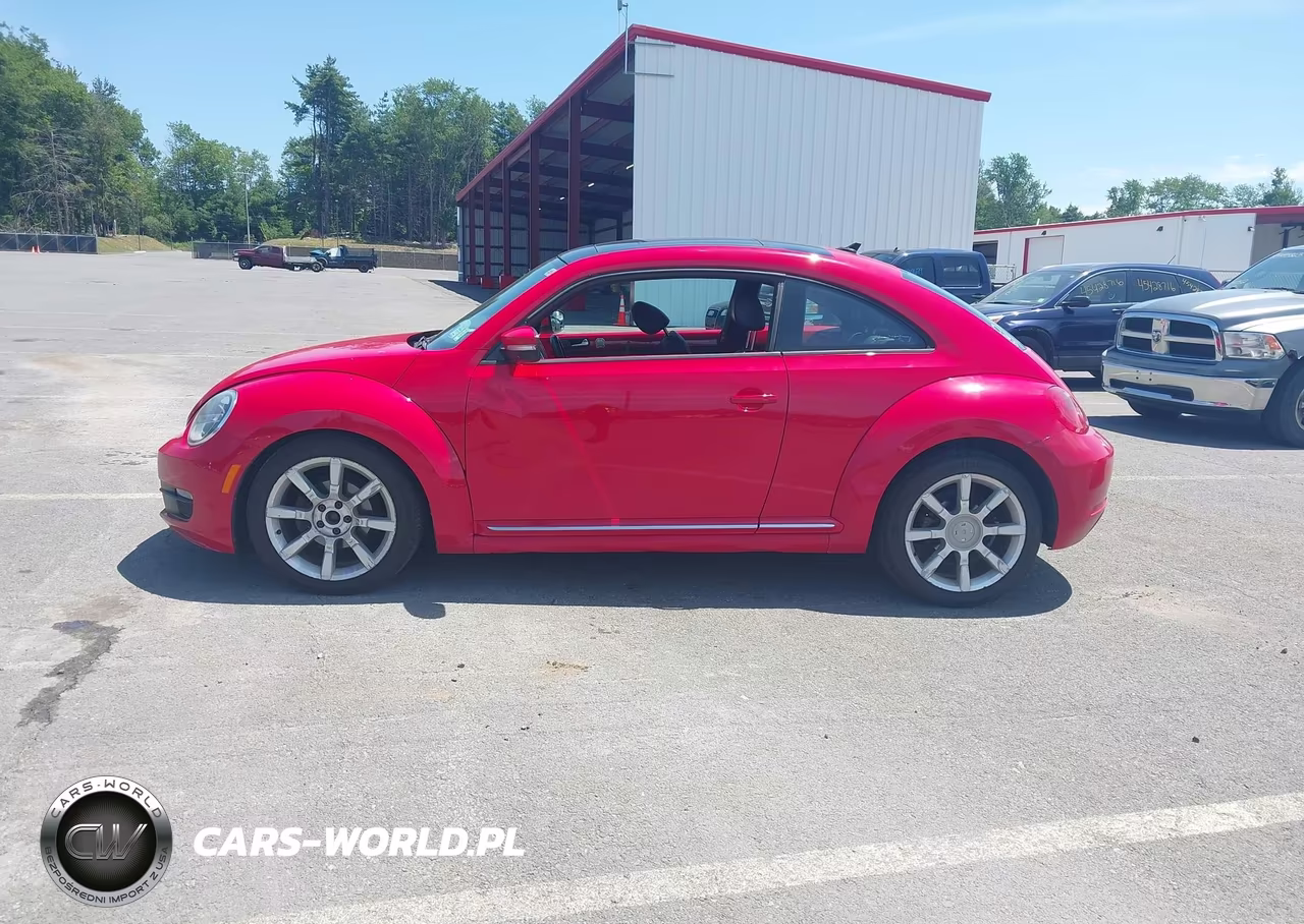 2014 Volkswagen Beetle 2.5L VIN:3VWHP7AT8EM631063 - 14
