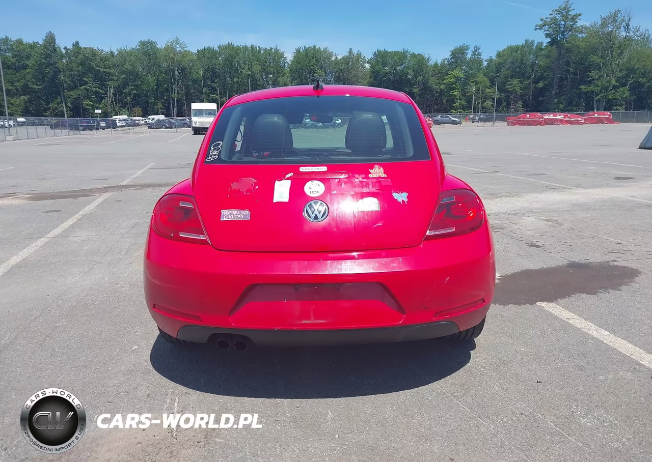2014 Volkswagen Beetle 2.5L VIN:3VWHP7AT8EM631063 - 16