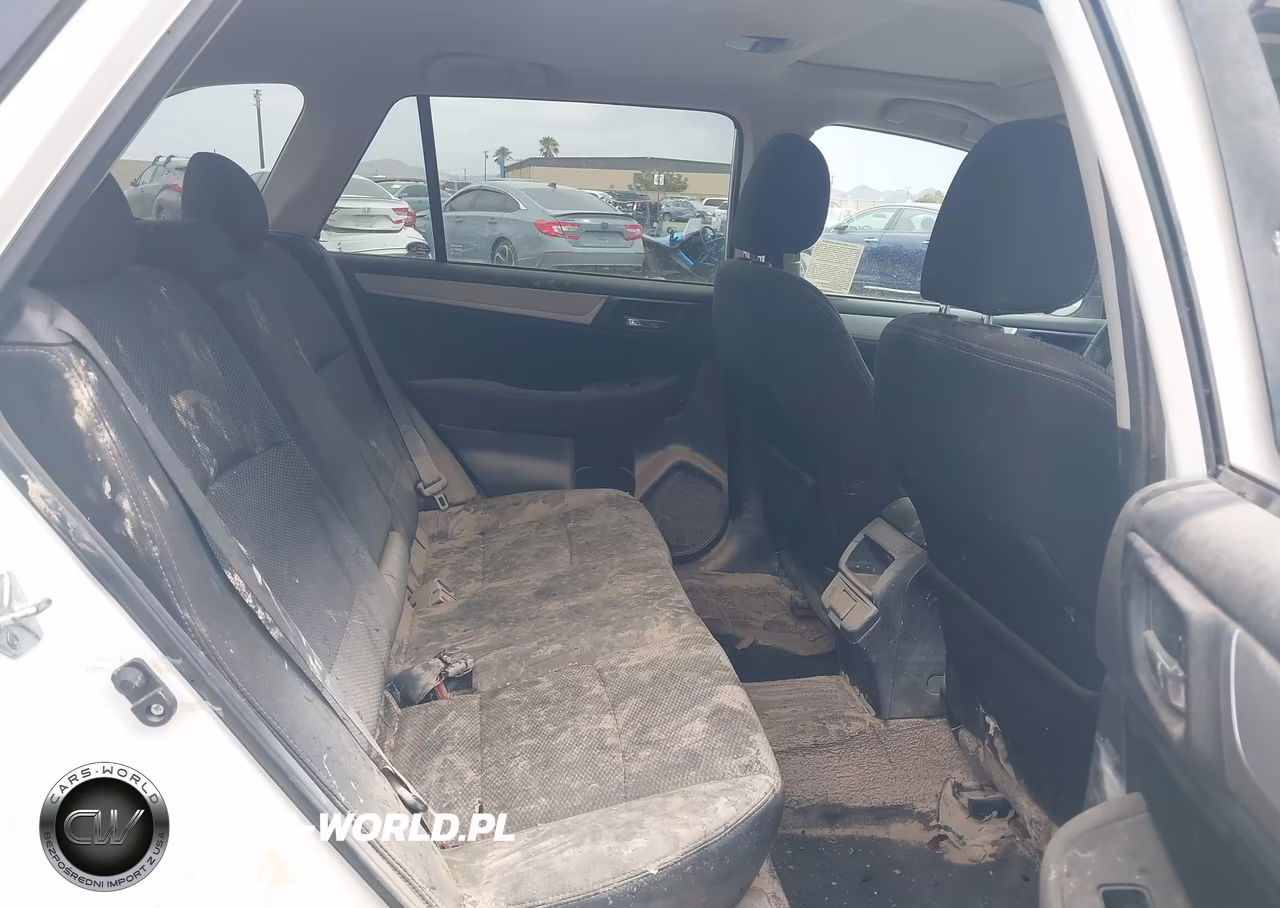 2018 Subaru Outback 2.5I Premium VIN:4S4BSAHC9J3264353 - 8