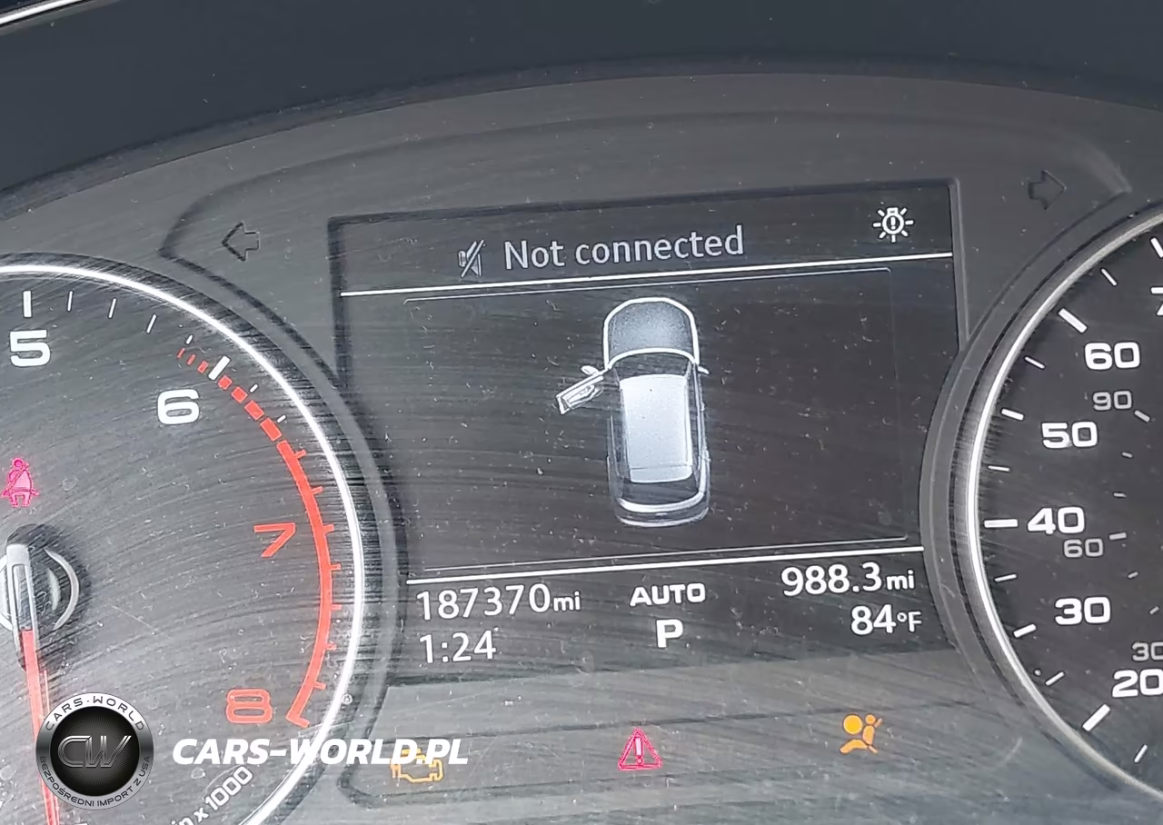 2018 Audi Q5 2.0T Premium-2.0T Tech Premium VIN:WA1ANAFY3J2067085 - 16