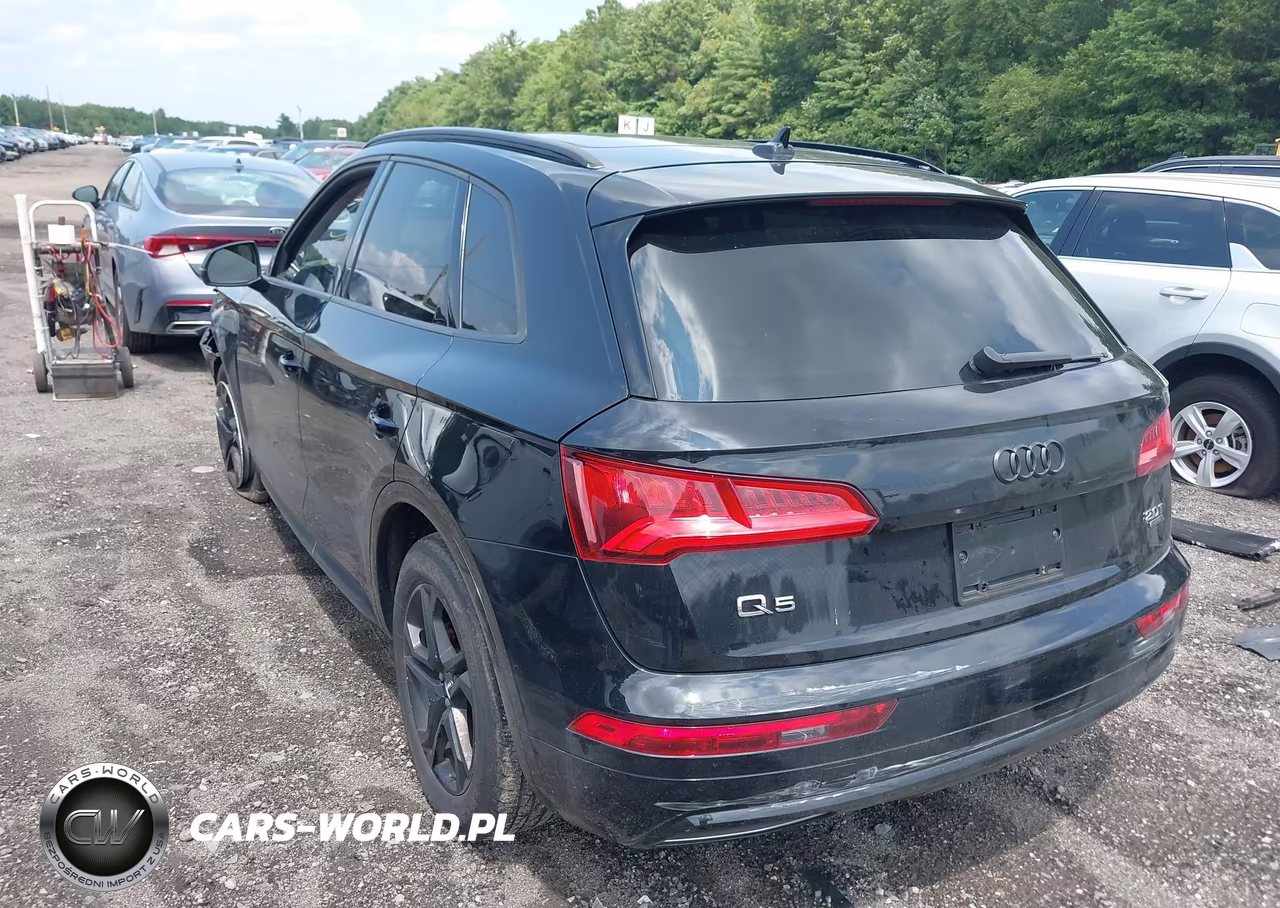 2018 Audi Q5 2.0T Premium-2.0T Tech Premium VIN:WA1ANAFY3J2067085 - 3