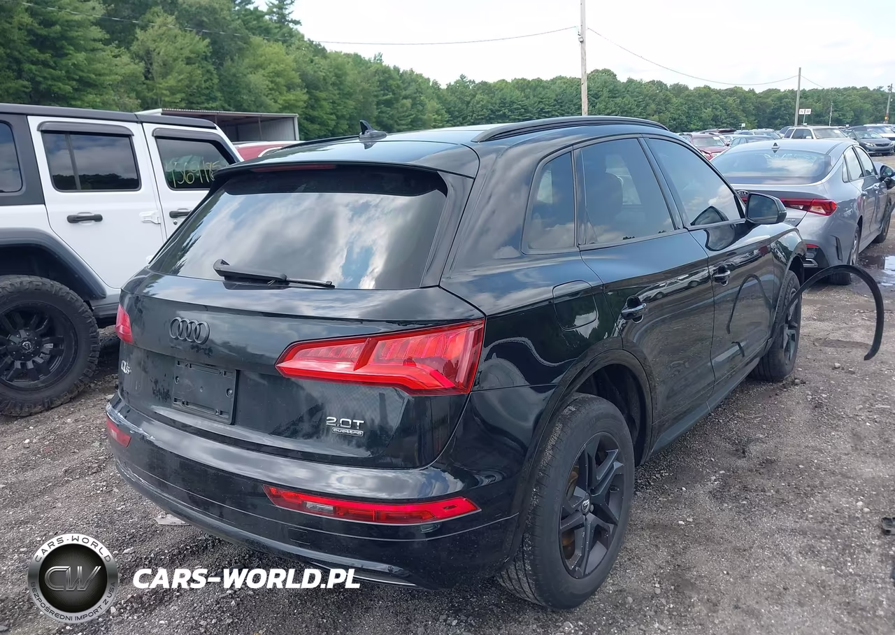 2018 Audi Q5 2.0T Premium-2.0T Tech Premium VIN:WA1ANAFY3J2067085 - 4