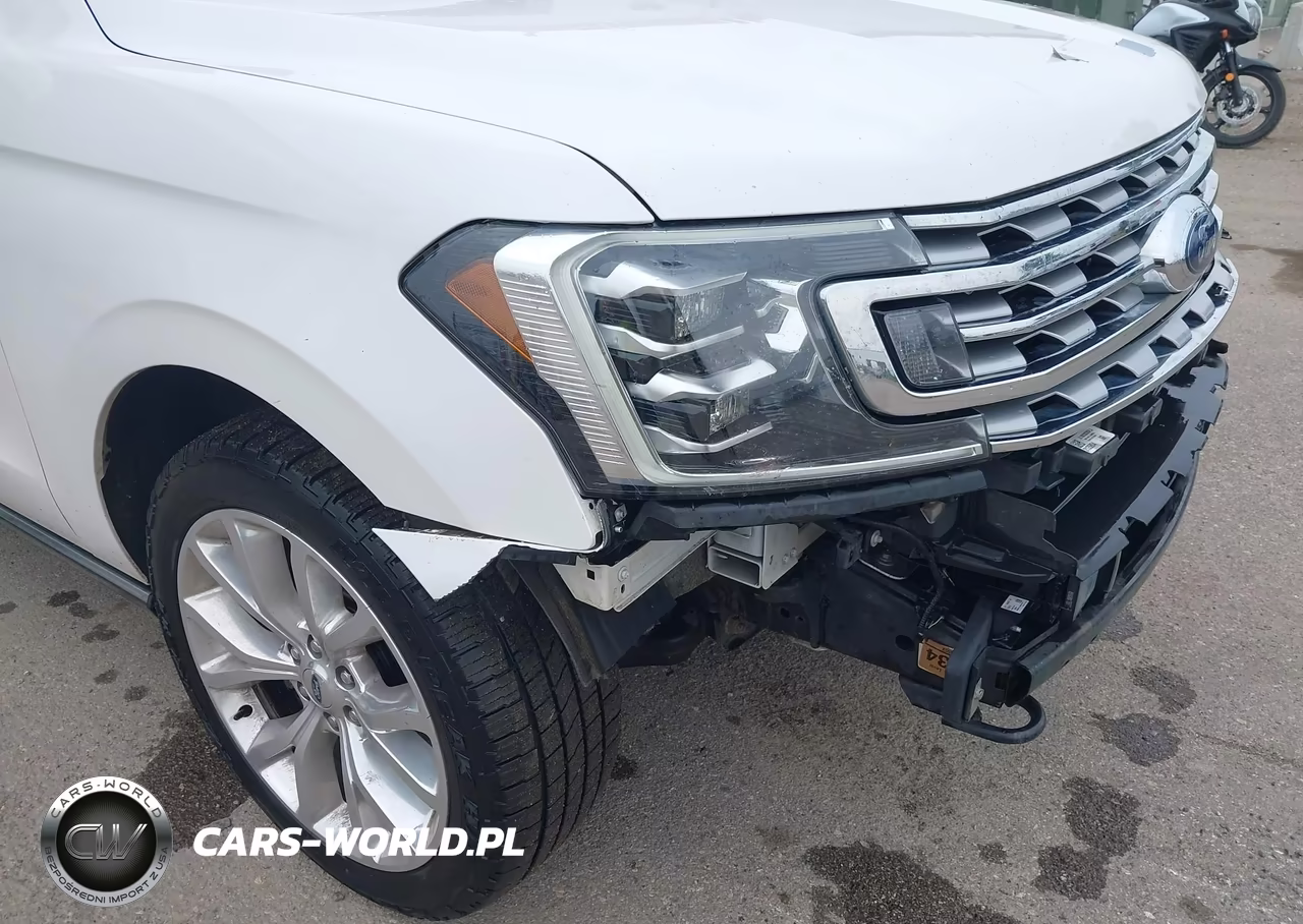 2018 Ford Expedition Limited VIN:1FMJU2AT4JEA56455 - 19