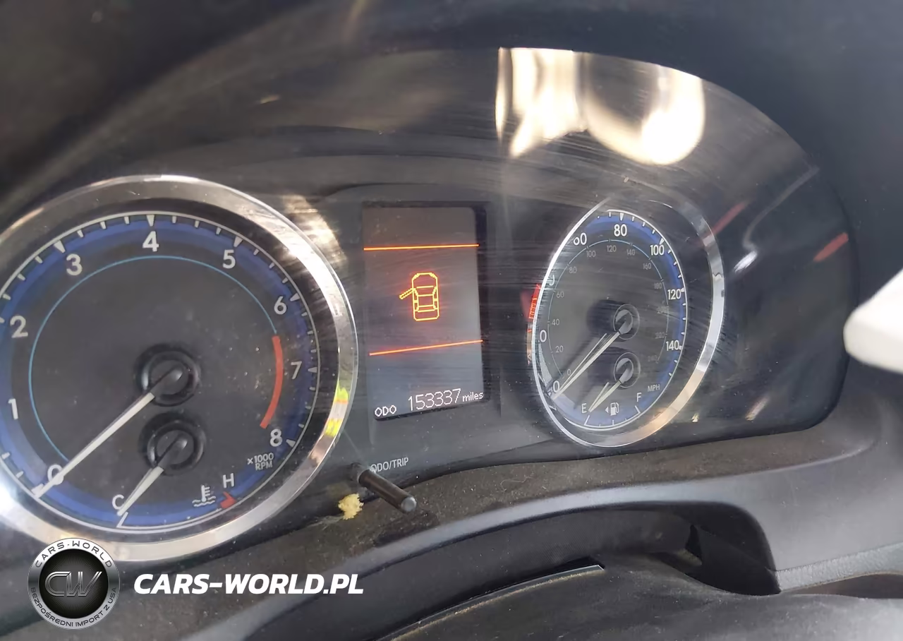 2017 Toyota Corolla Le VIN:5YFBURHE4HP631109 - 15