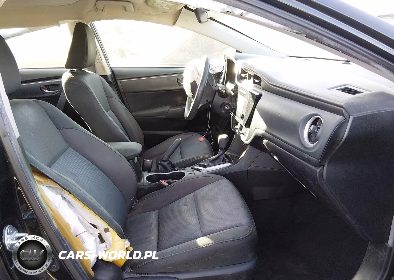 2017 Toyota Corolla Le VIN:5YFBURHE4HP631109 - 5