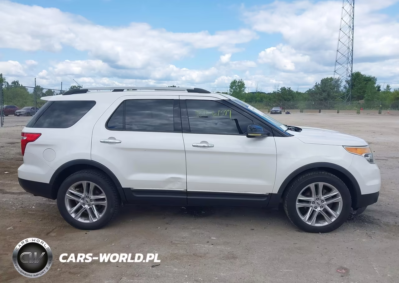 2011 Ford Explorer Xlt VIN:1FMHK8D86BGA50256 - 13