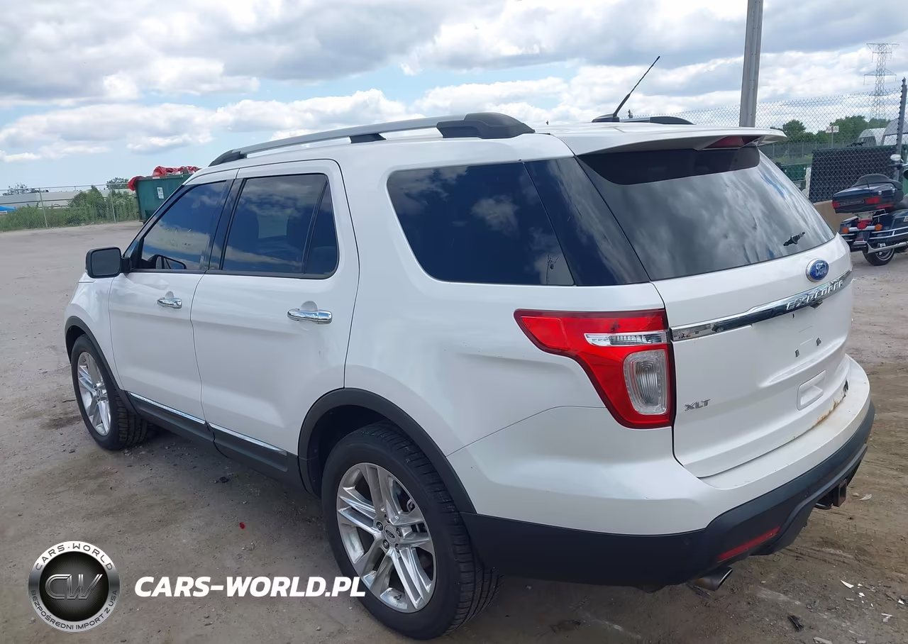 2011 Ford Explorer Xlt VIN:1FMHK8D86BGA50256 - 3