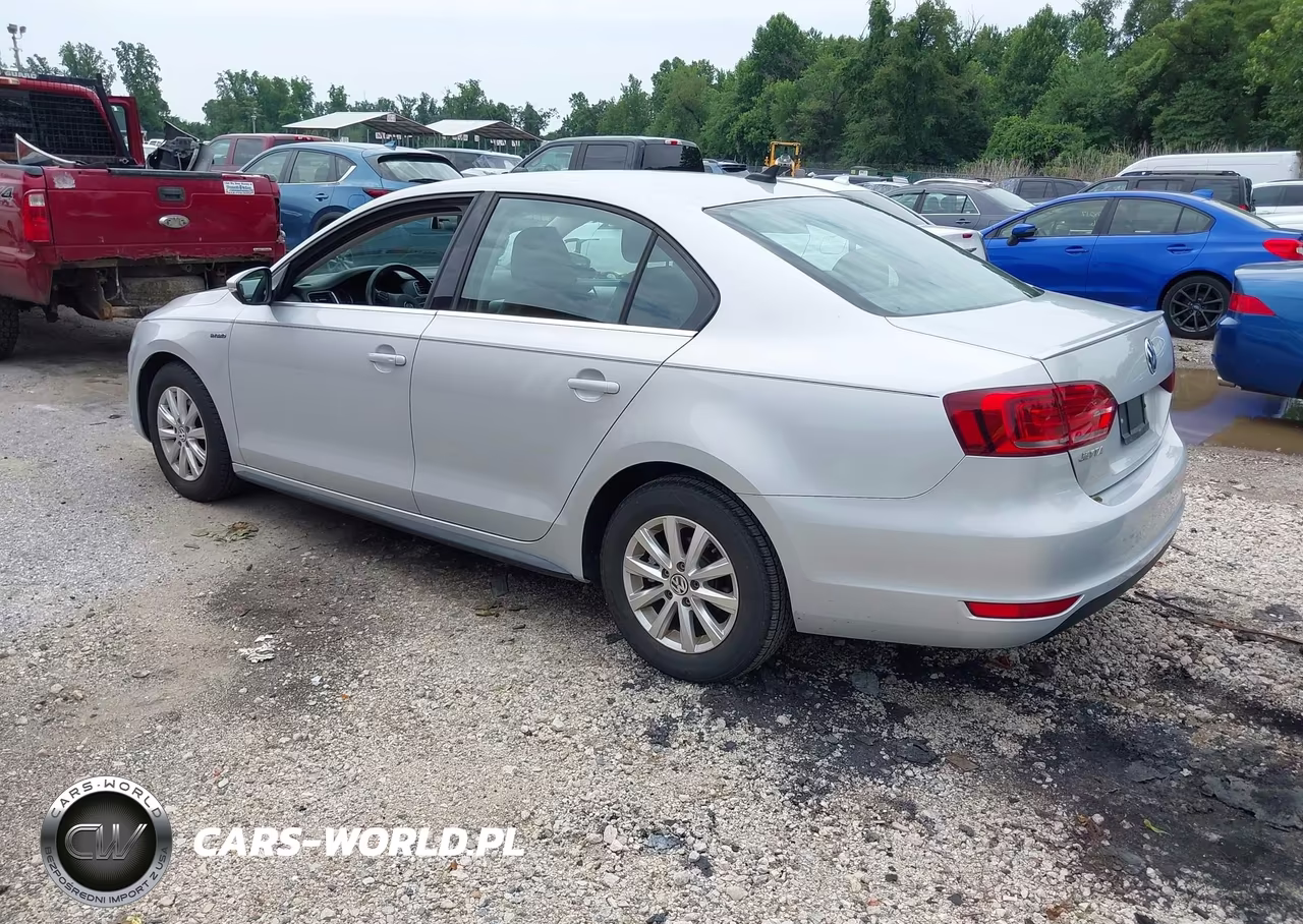 2013 Volkswagen Jetta Hybrid Se VIN:3VW637AJ3DM308815 - 3
