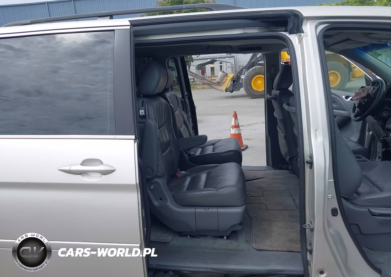 2007 Honda Odyssey Touring VIN:5FNRL388X7B047722 - 8