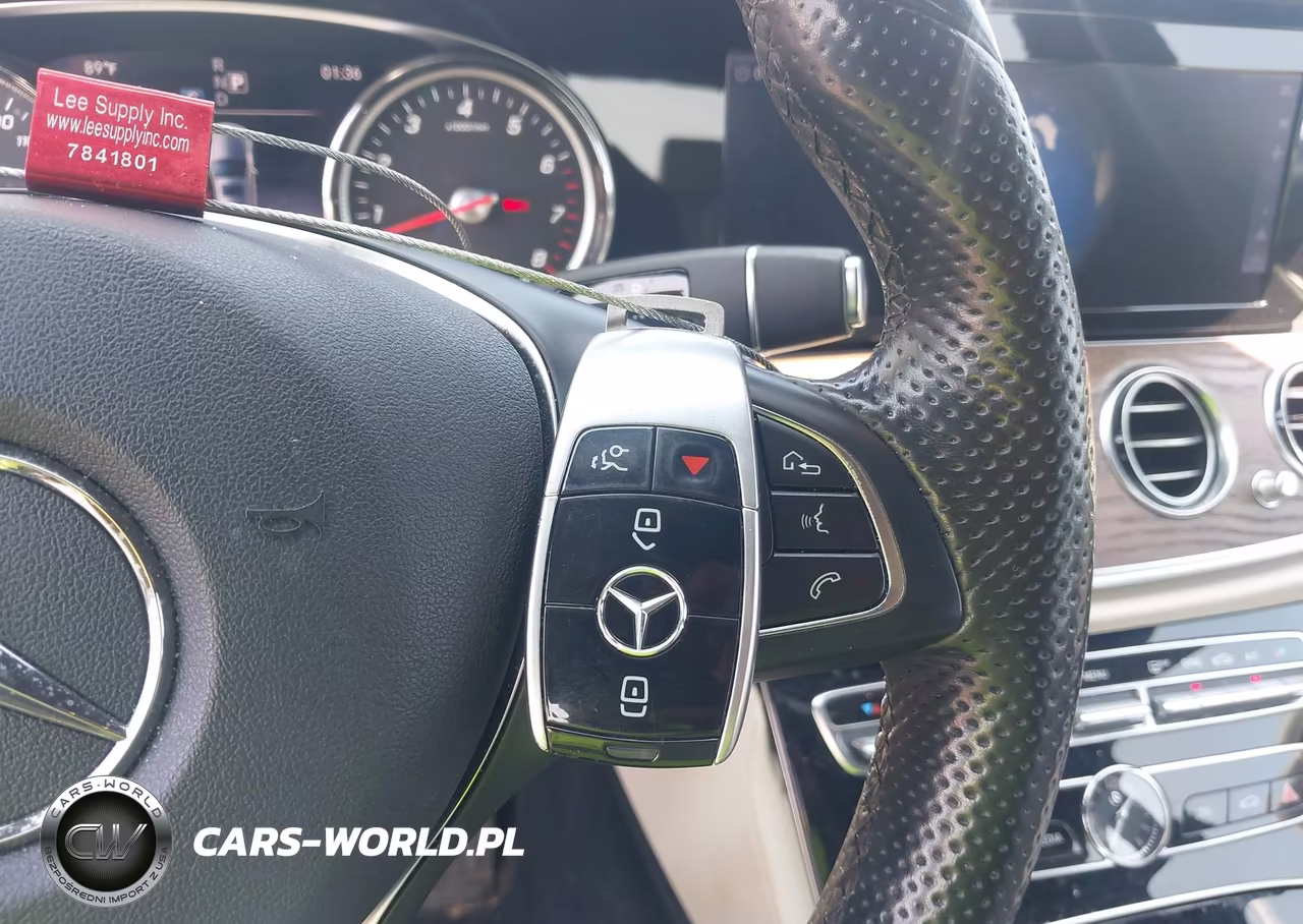 2017 Mercedes-Benz E 300 4Matic VIN:WDDZF4KBXHA029920 - 11