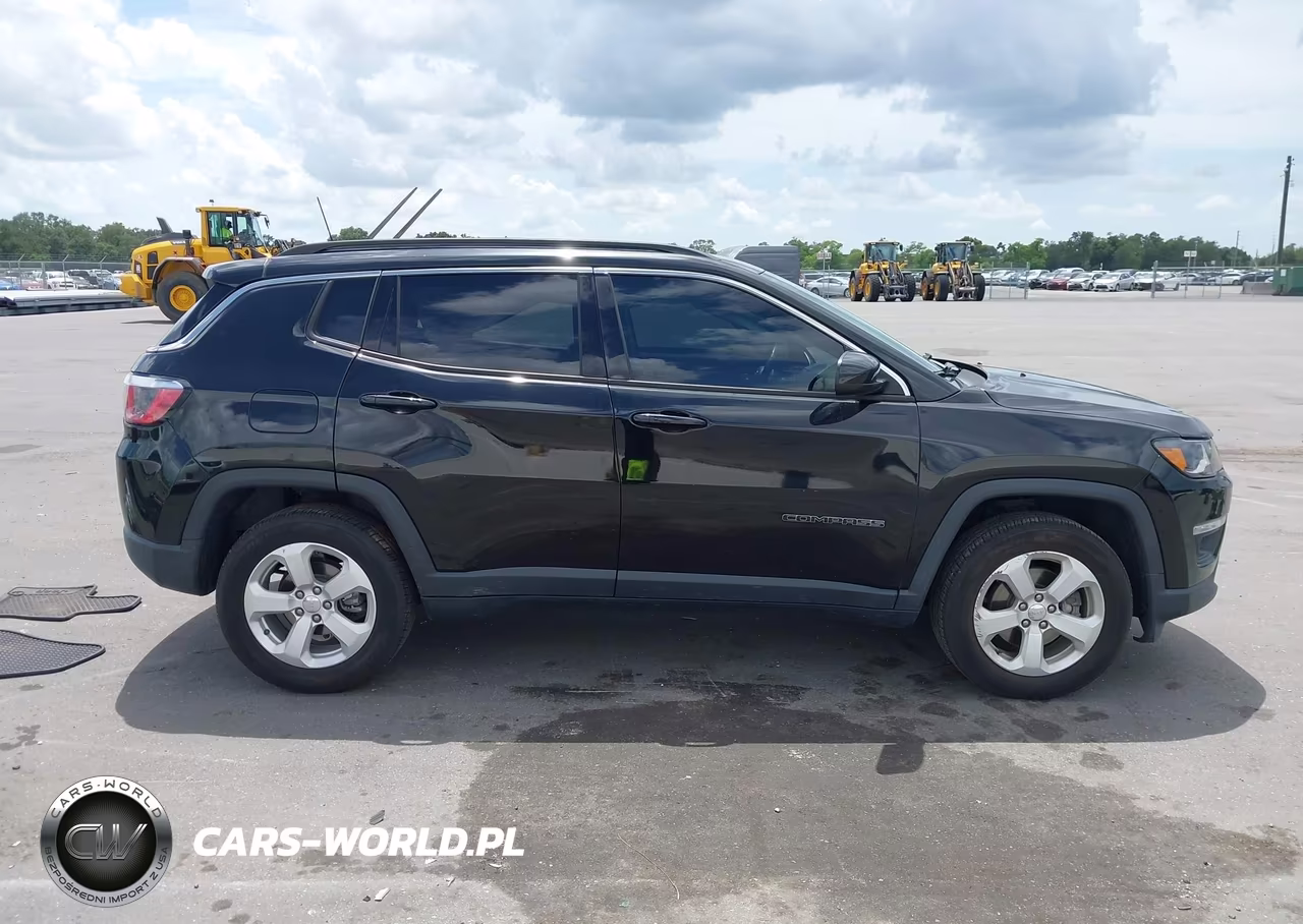 2018 Jeep Compass Latitude 4X4 VIN:3C4NJDBB6JT413912 - 13