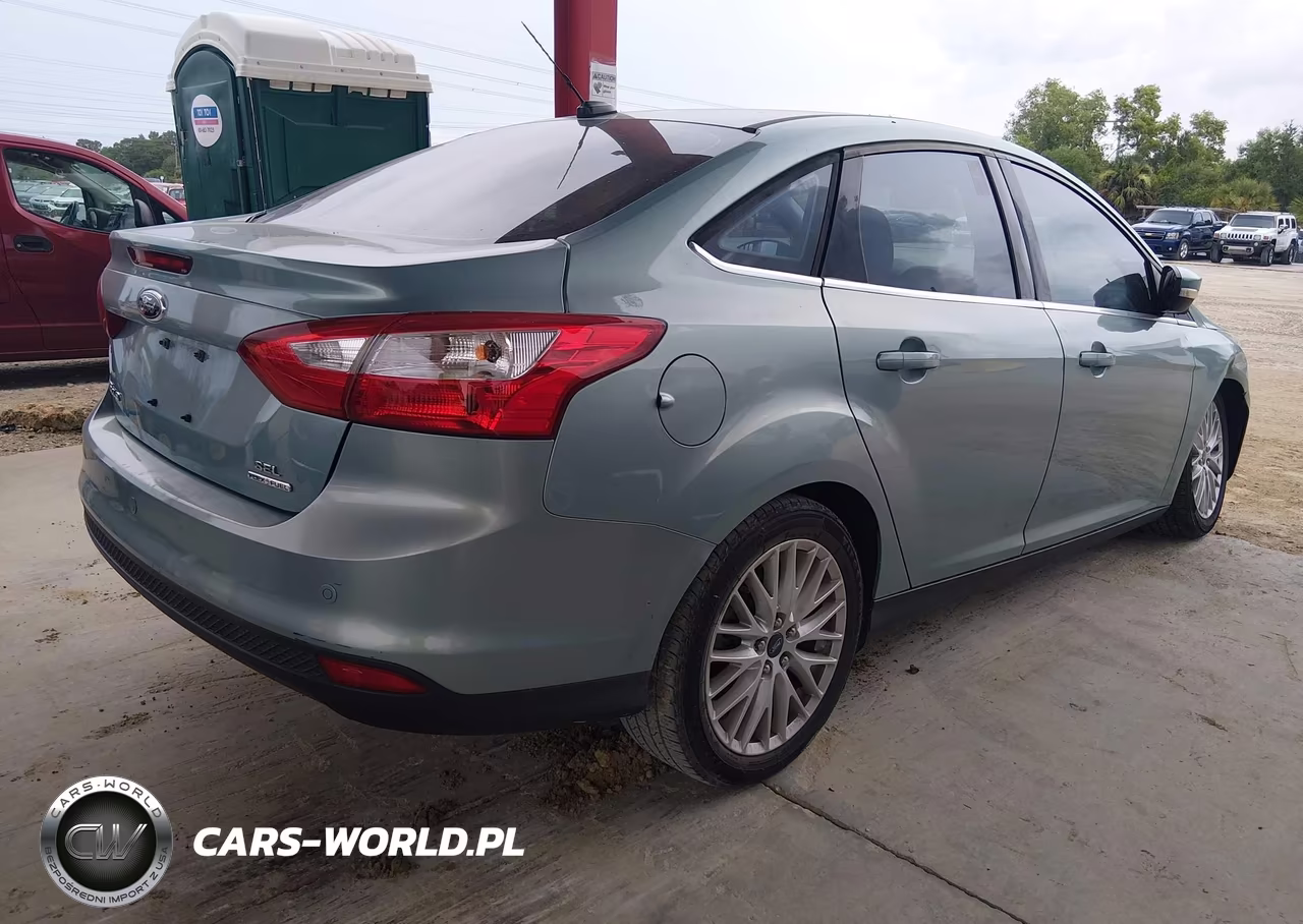 2012 Ford Focus Sel VIN:1FAHP3H25CL420304 - 4