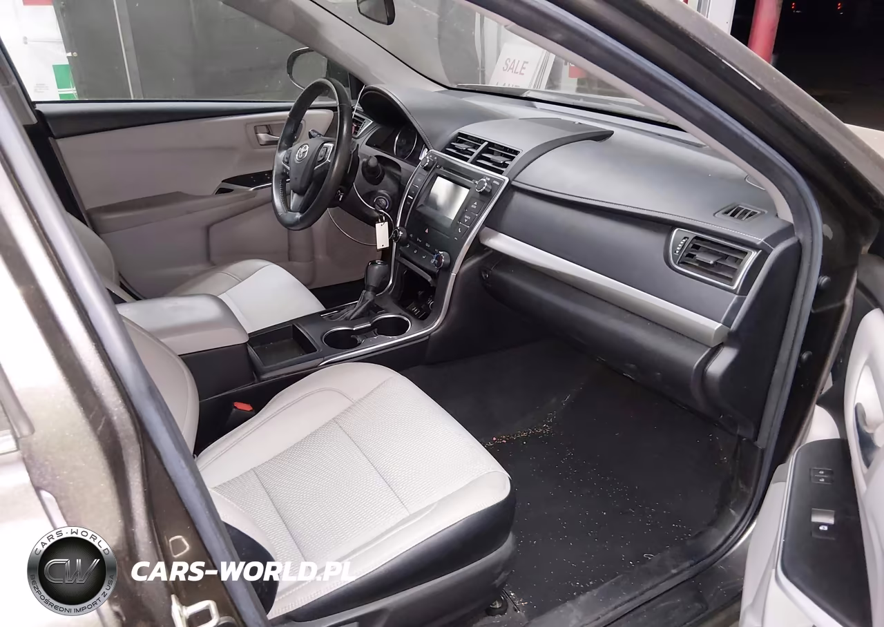 2017 Toyota Camry Se VIN:4T1BF1FK2HU620466 - 5
