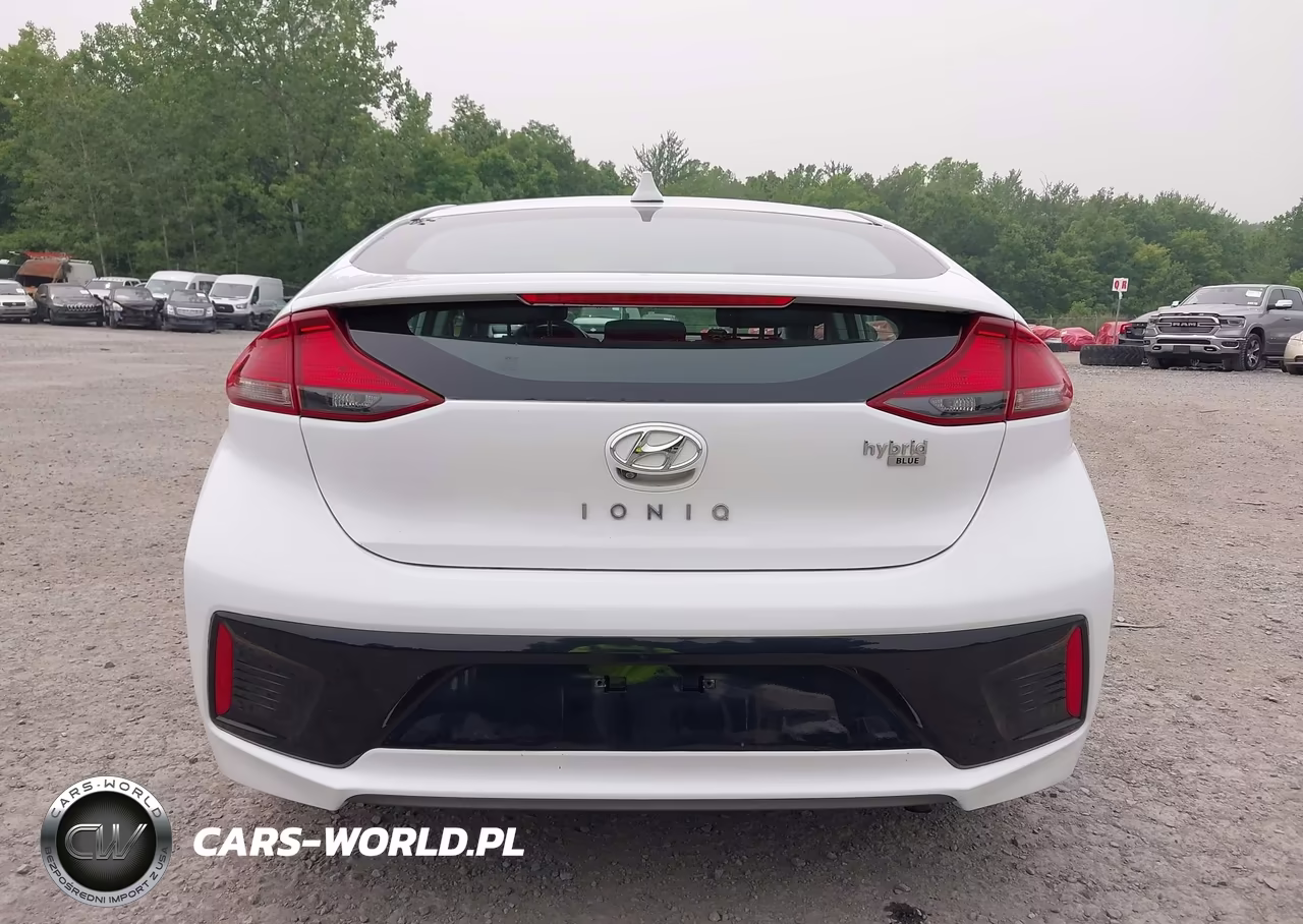 2018 Hyundai Ioniq Hybrid Blue VIN:KMHC65LC4JU075837 - 21