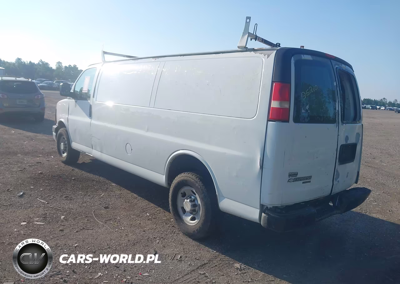 2012 Chevrolet Express 2500 Work Van VIN:1GCWGGCA2C1100778 - 3