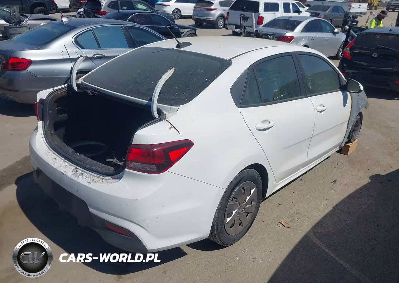 2018 Kia Rio S VIN:3KPA24AB8JE077813 - 4