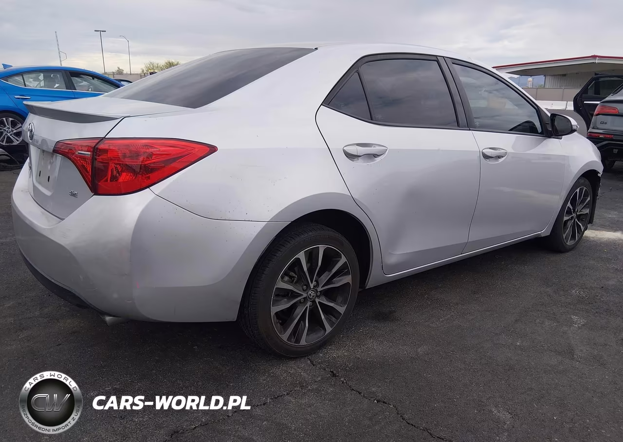 2017 Toyota Corolla Se VIN:2T1BURHE7HC902129 - 4