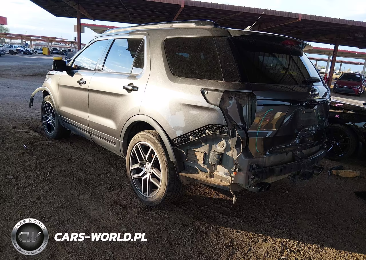2019 Ford Explorer Sport VIN:1FM5K8GT6KGB53969 - 3
