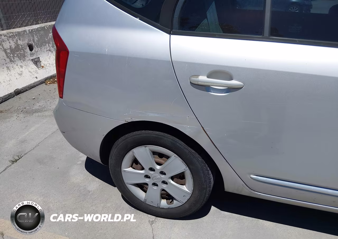 2009 Kia Rondo Lx VIN:KNAFG528097266299 - 6