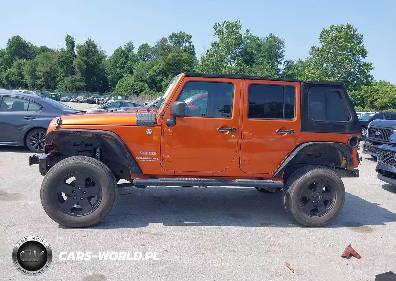 2011 Jeep Wrangler Unlimited Sport VIN:1J4BA3H1XBL581250 - 15