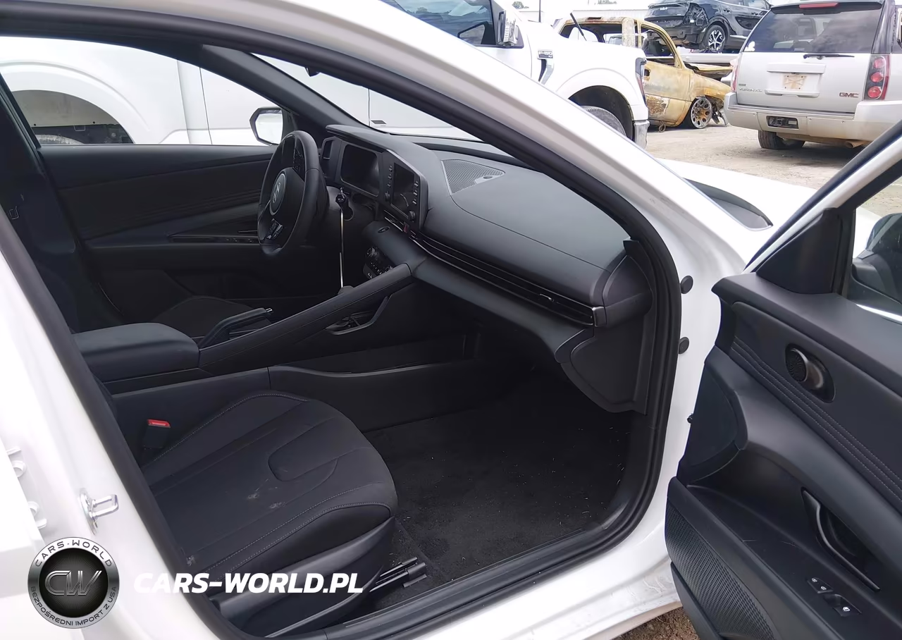 2026 Hyundai Elantra Sel Sport VIN:KMHLM4DG7TU238369 - 5