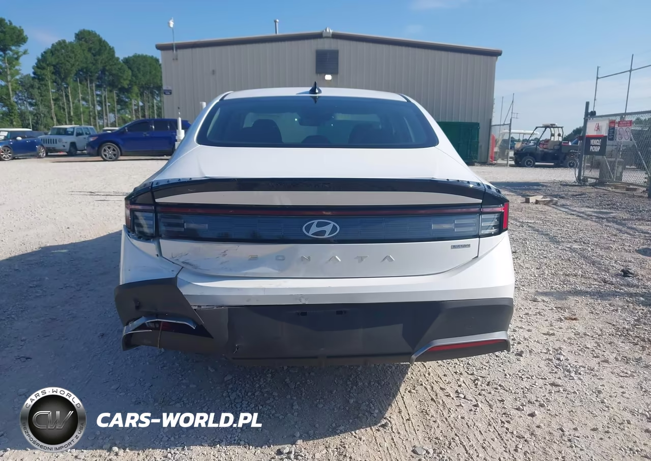2026 Hyundai Sonata Hybrid Blue VIN:KMHL24JJ6TA168872 - 16