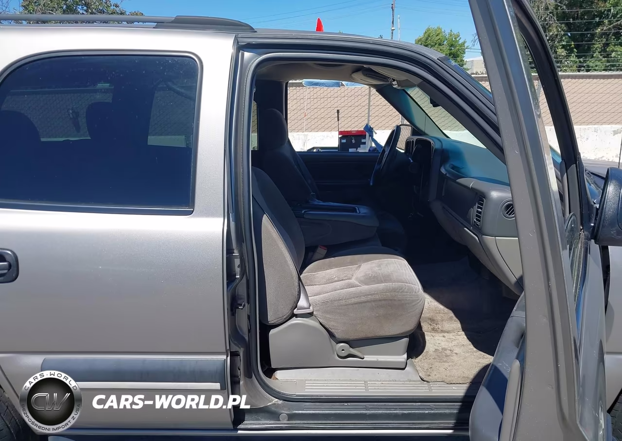 2003 Chevrolet Tahoe Ls VIN:1GNEC13V63J195229 - 5