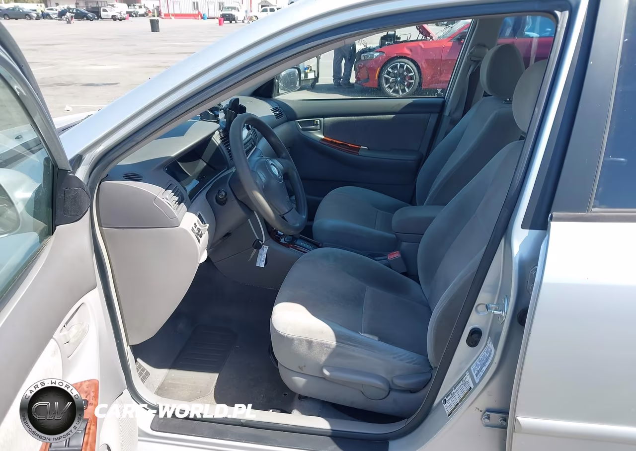 2007 Toyota Corolla Le VIN:1NXBR32E17Z850257 - 5