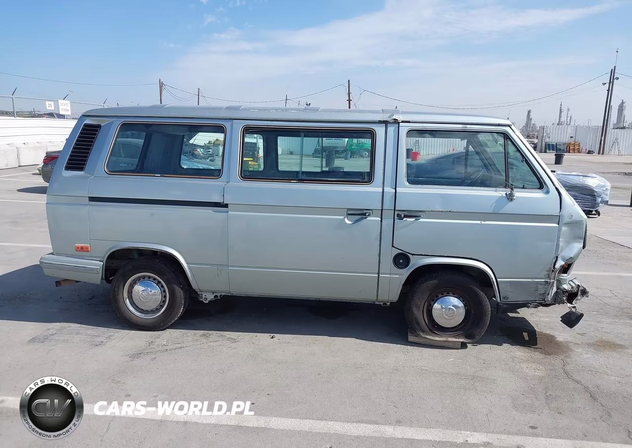 1987 Volkswagen Vanagon Bus VIN:WV2YB0254HH070444 - 13